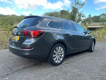 Used Vauxhall Astra 2011 for sale - 75746838: Photo