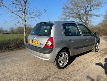 Used Renault Clio 2005 for sale - 77745122: Photo