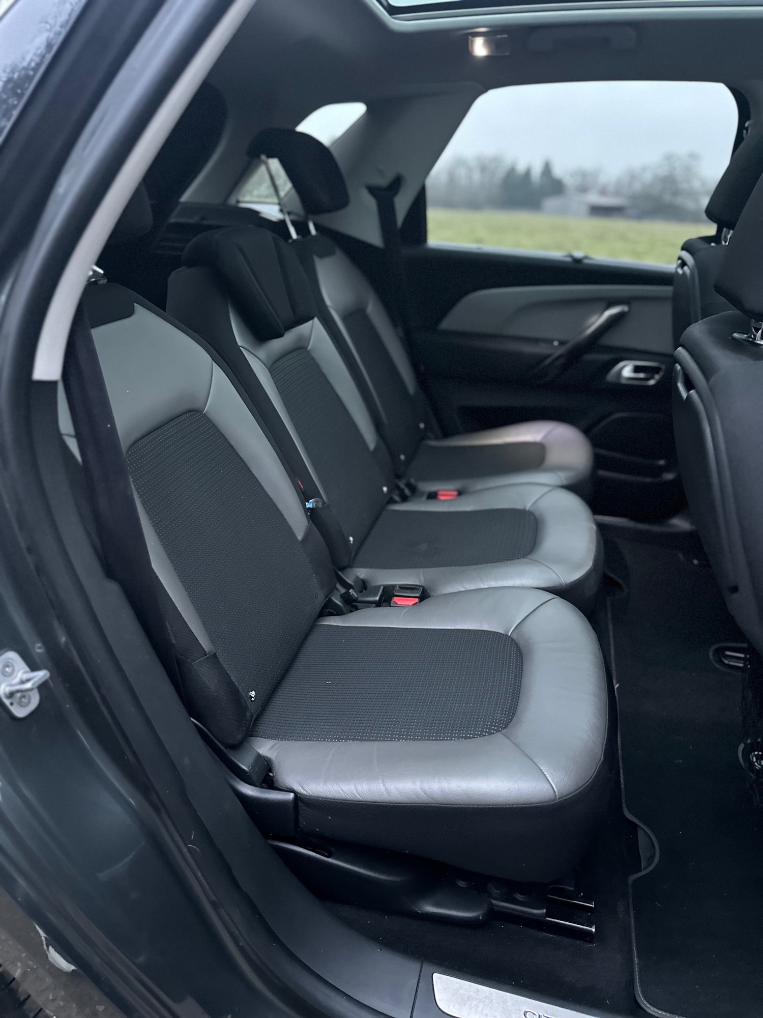 Used Citroen C4 Picasso 2013 for sale - 77328666: Photo 8