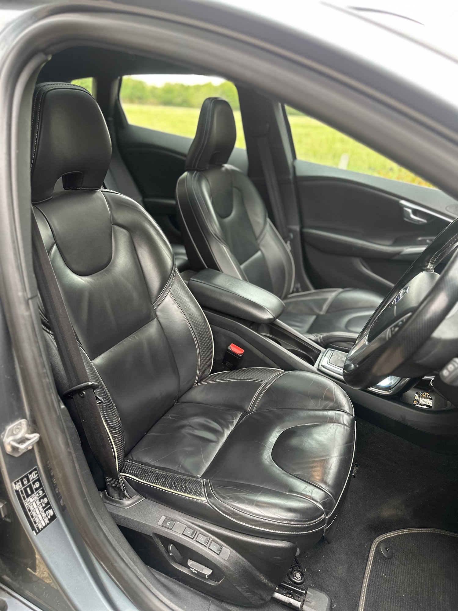 Used Volvo V40 2014 for sale - 76079797: Photo 12