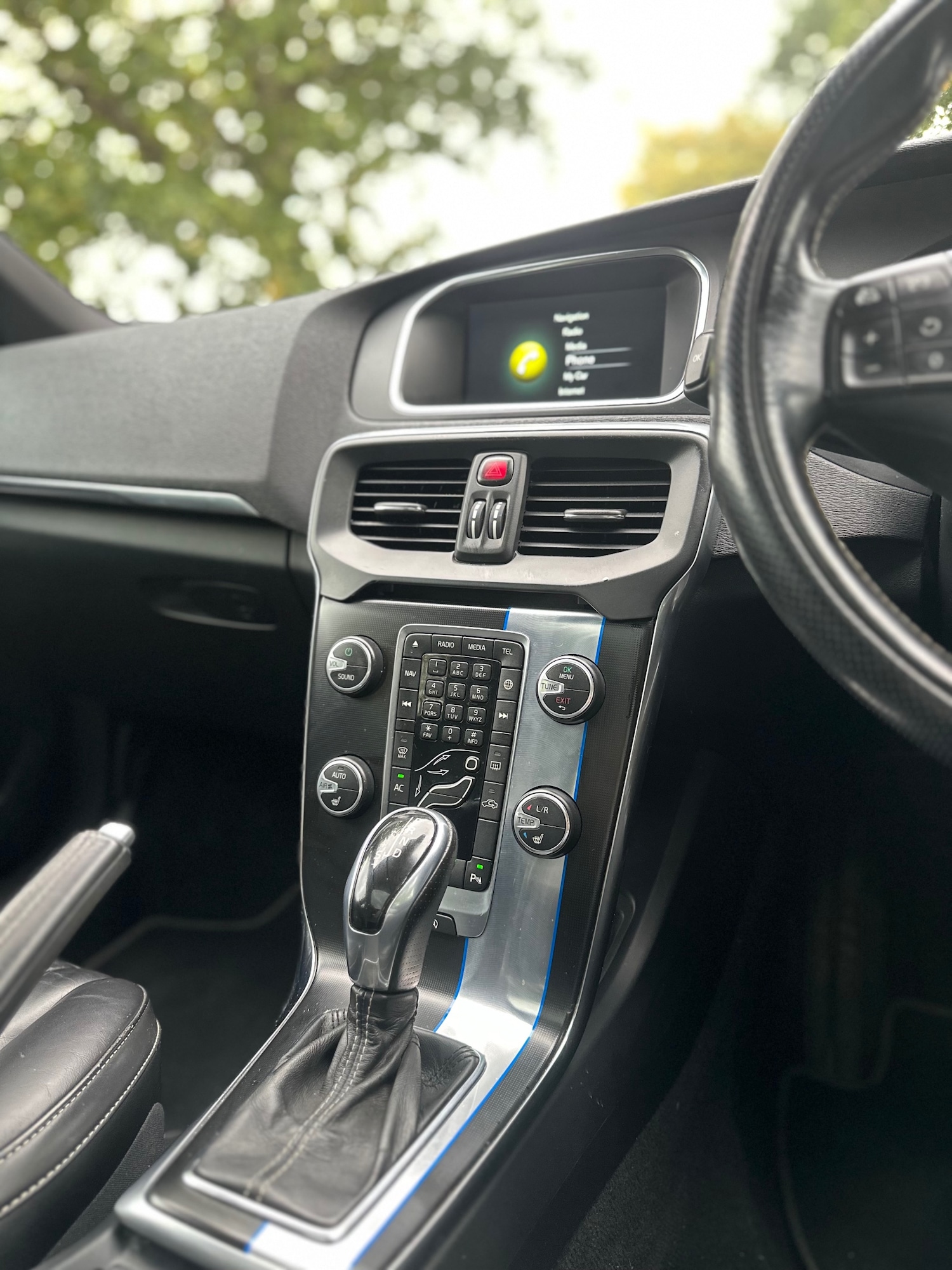 Used Volvo V40 2014 for sale - 76079797: Photo 14