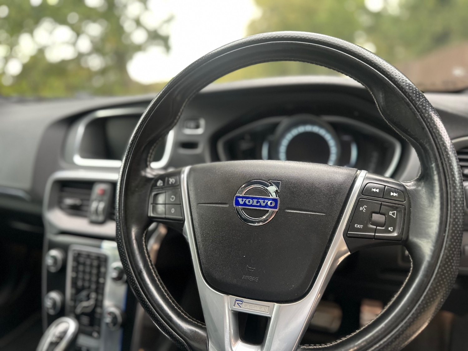 Used Volvo V40 2014 for sale - 76079797: Photo 15