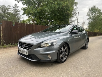 Used Volvo V40 2014 for sale - 76079797: Photo