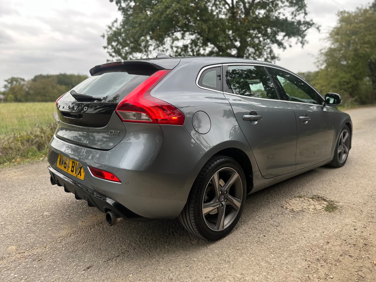 Used Volvo V40 2014 for sale - 76079797: Photo 3