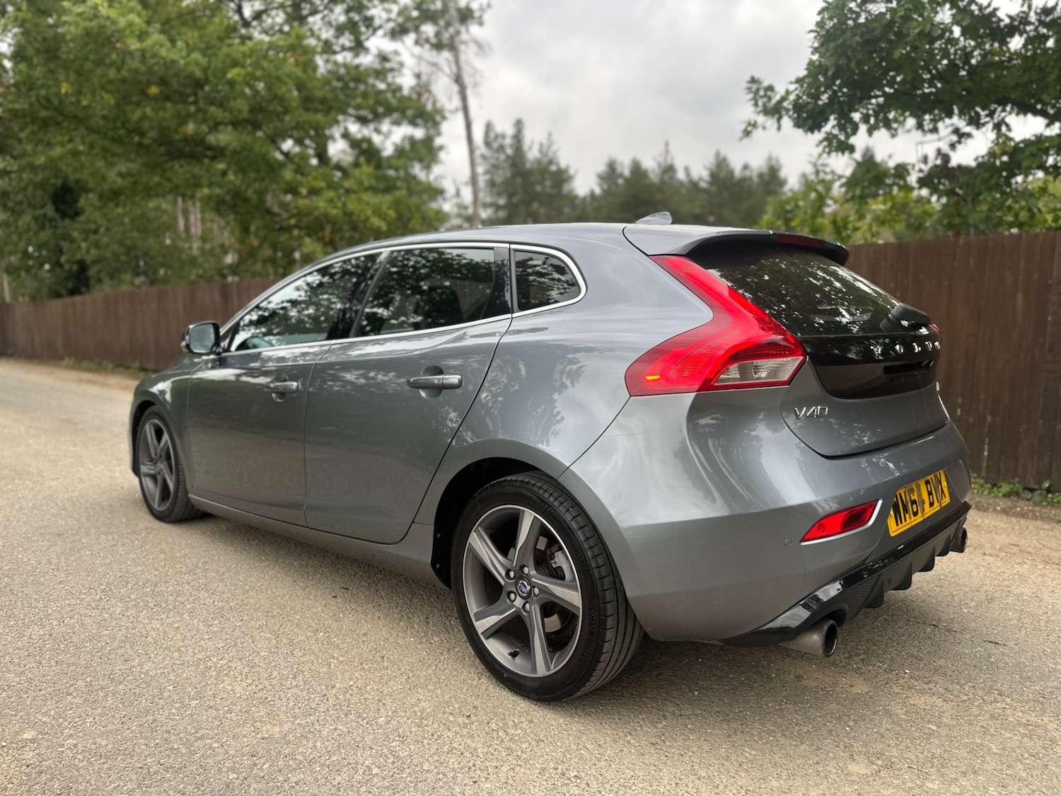 Used Volvo V40 2014 for sale - 76079797: Photo 4