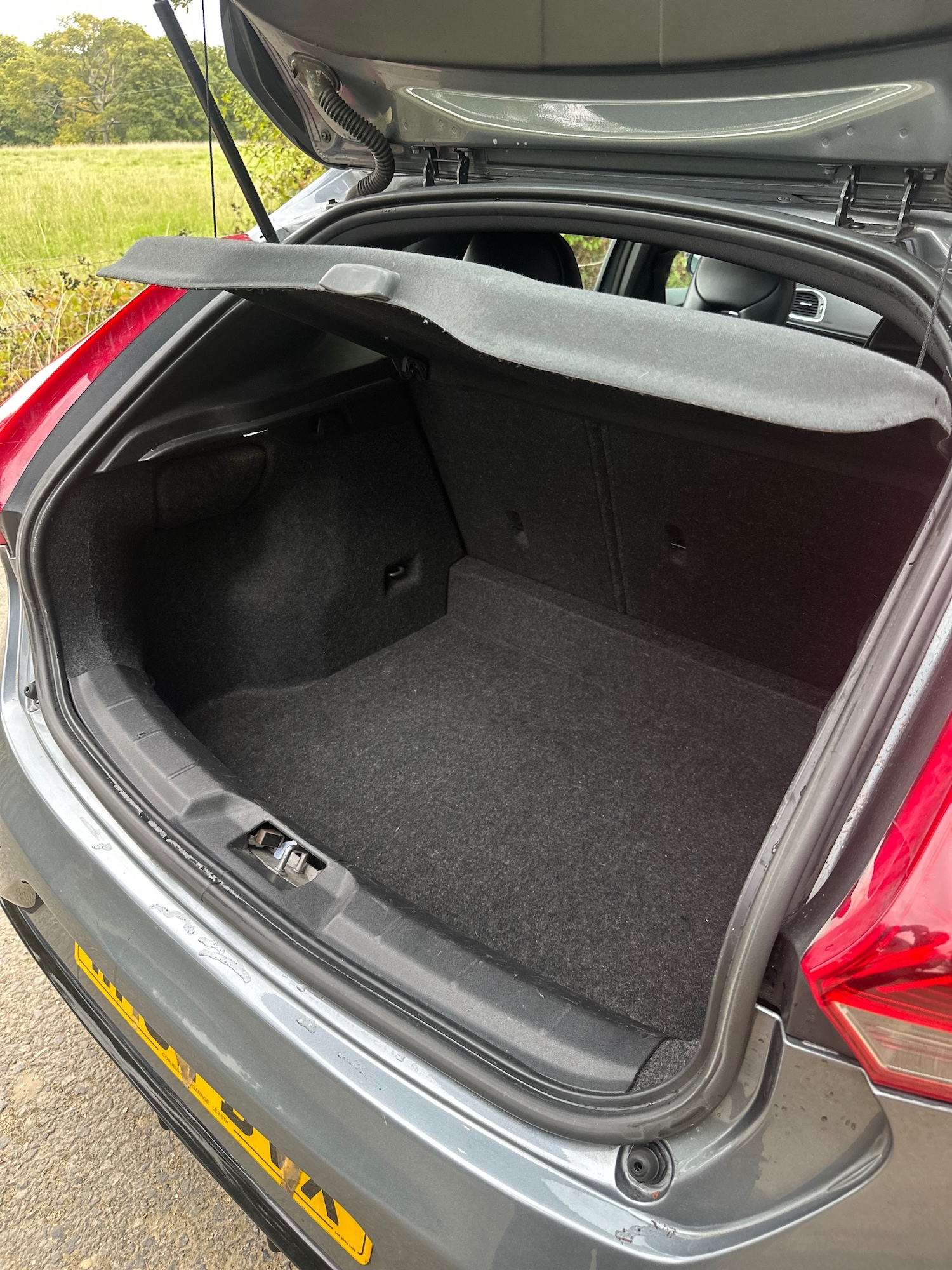 Used Volvo V40 2014 for sale - 76079797: Photo 5