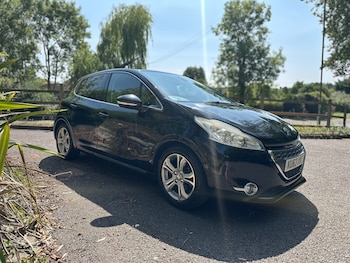 Used Peugeot 208 2013 for sale - 75556672: Photo