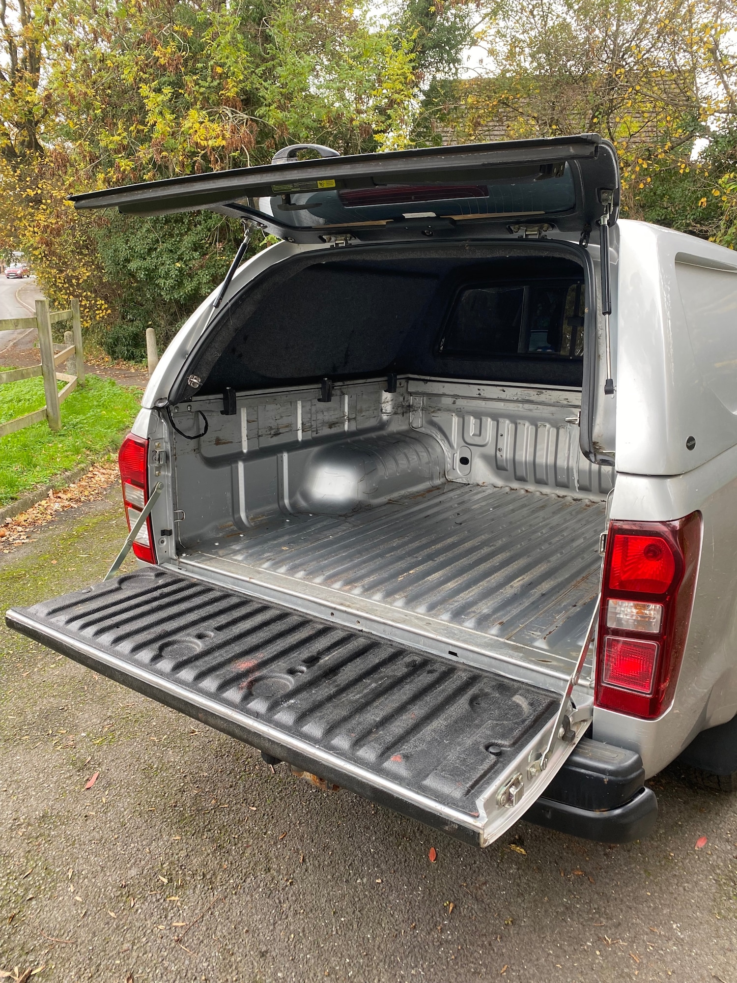 Used Isuzu D-Max 2015 for sale - 76491856: Photo 4