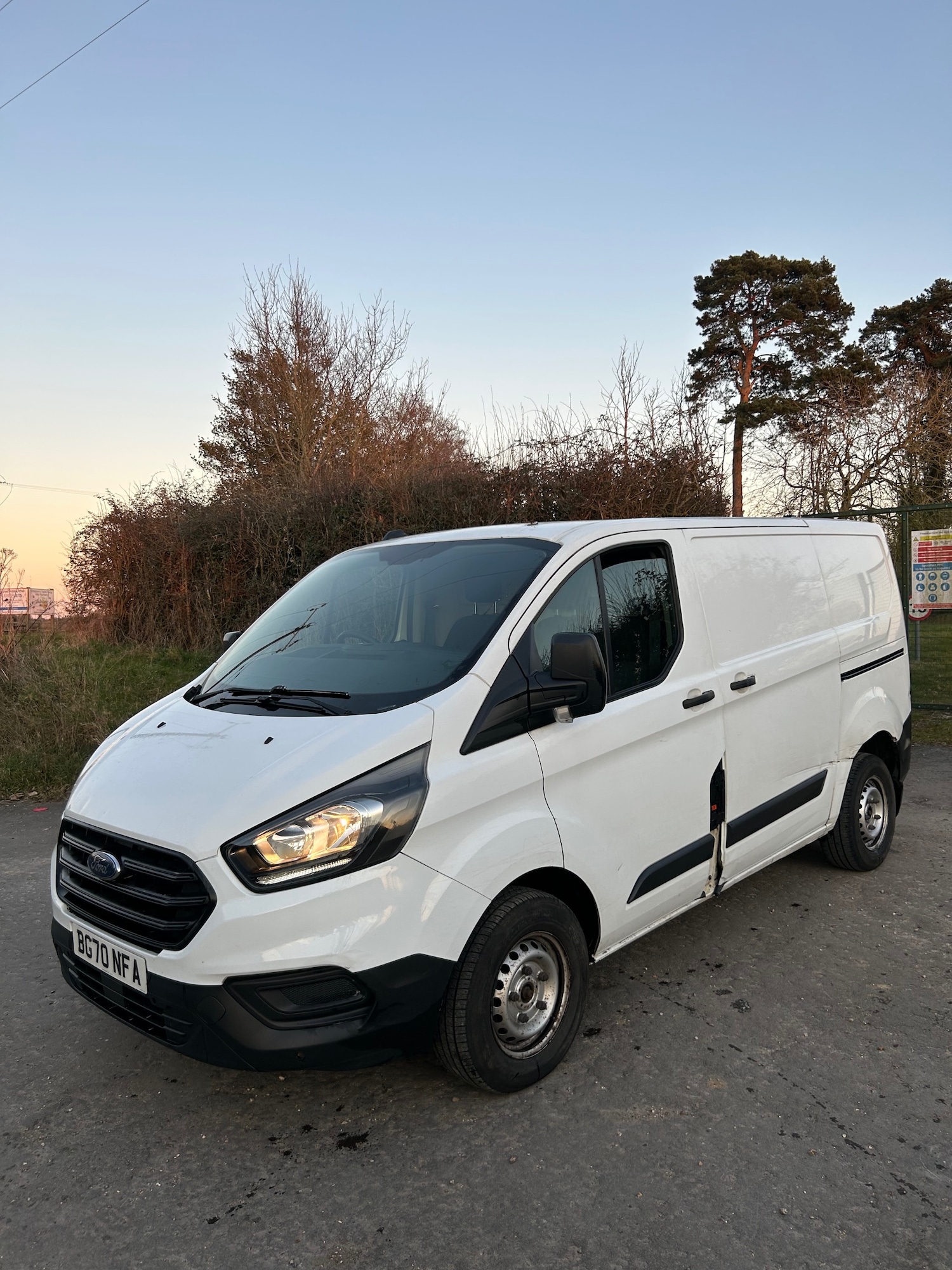 Used Ford Transit Custom 2020 for sale - 76480636: Photo 2