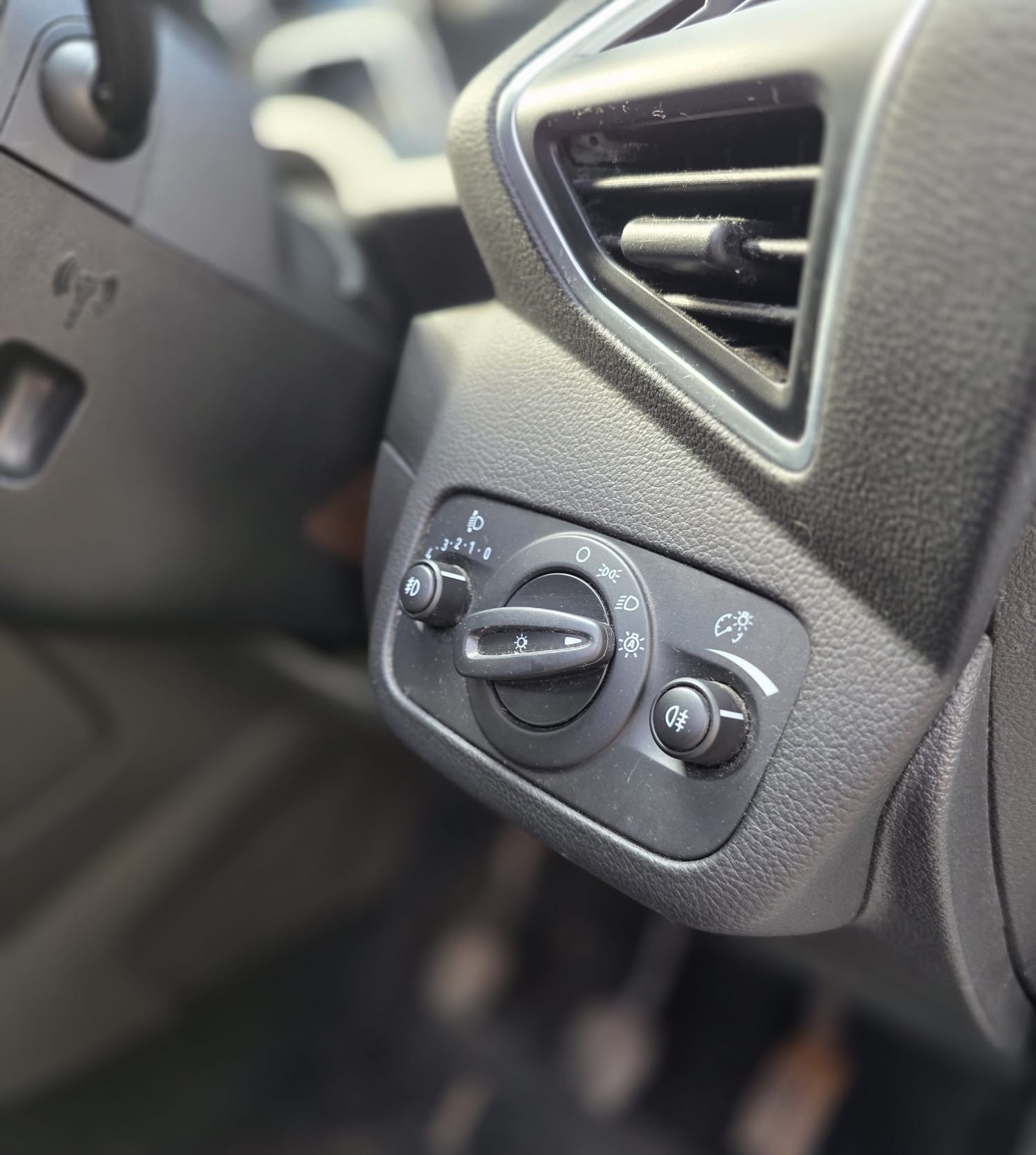 Used Ford Kuga 2014 for sale - 77731007: Photo 6