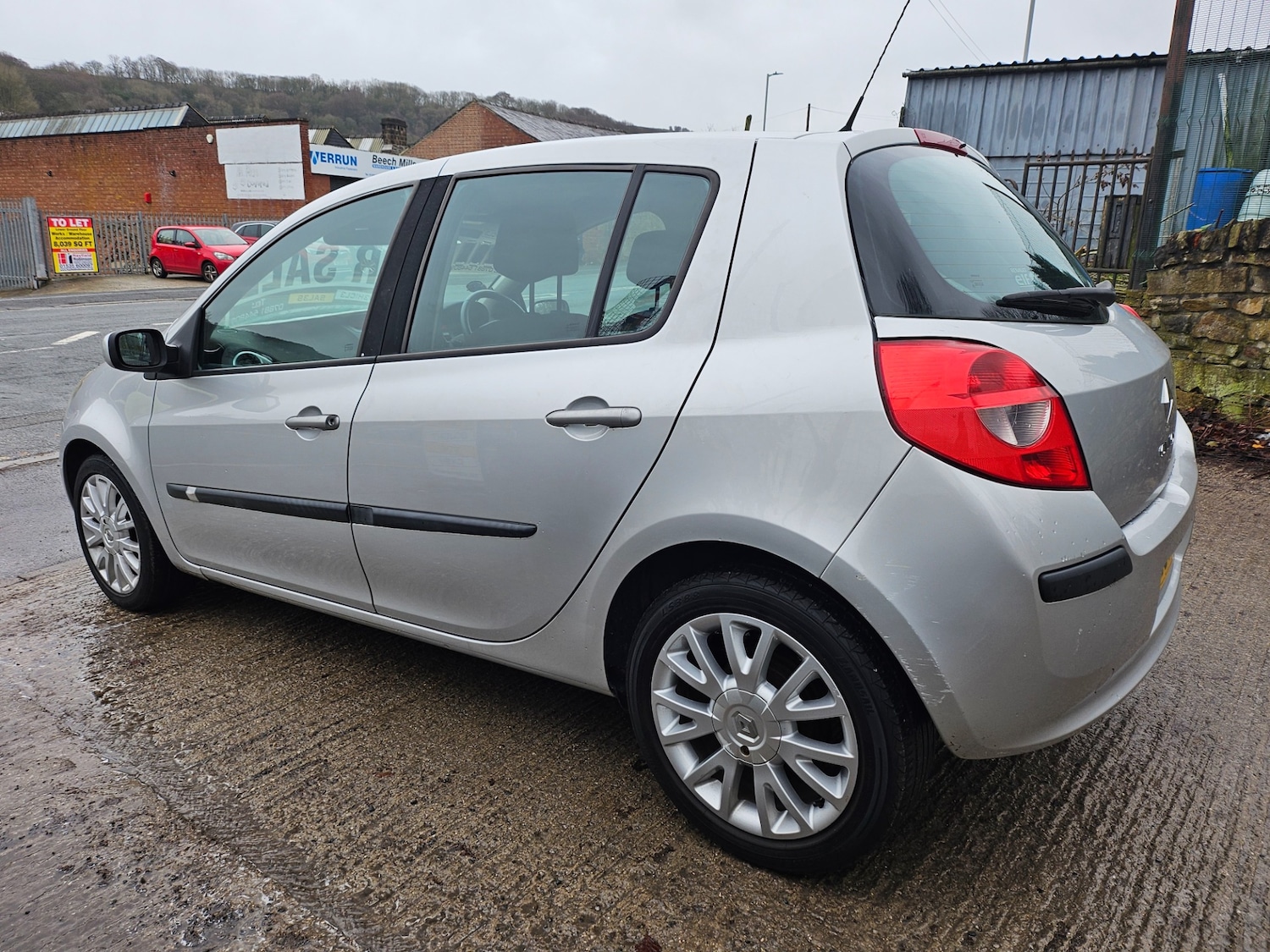 Used Renault Clio 2008 for sale - 76985139: Photo 4