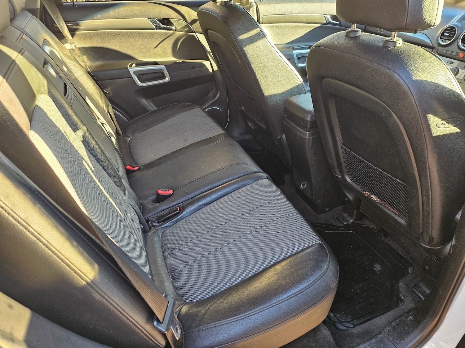 Used Vauxhall Antara 2013 for sale - 76650328: Photo 8