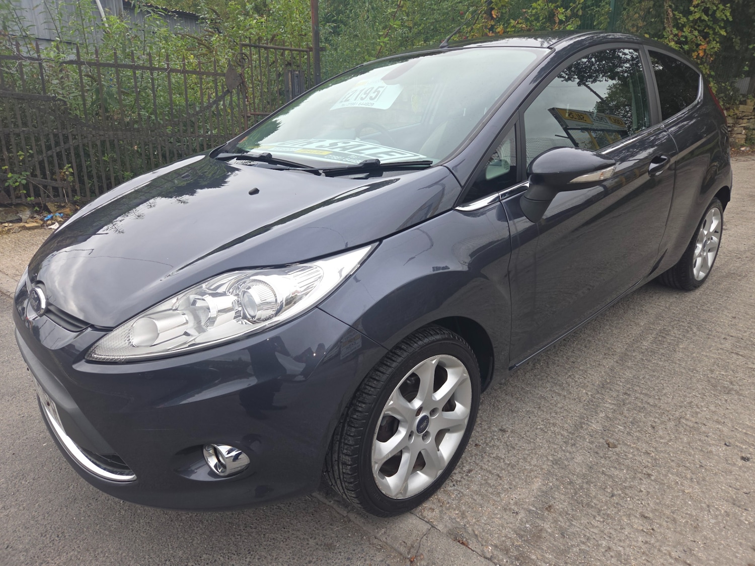 Used Ford Fiesta 2010 for sale - 76070675: Photo 3