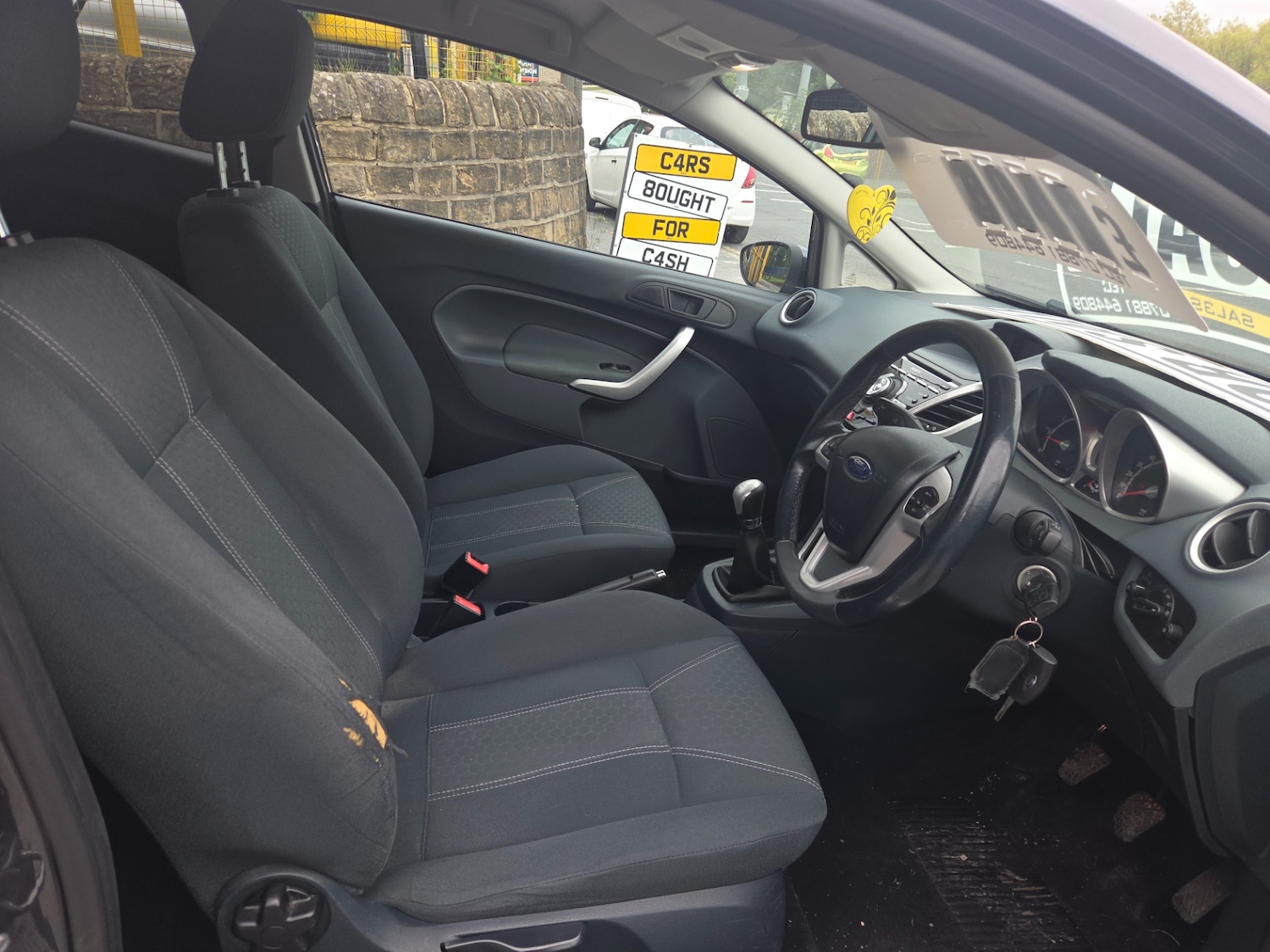 Used Ford Fiesta 2010 for sale - 76070675: Photo 8