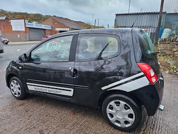 Used Renault Twingo 2010 for sale - 76454873: Photo