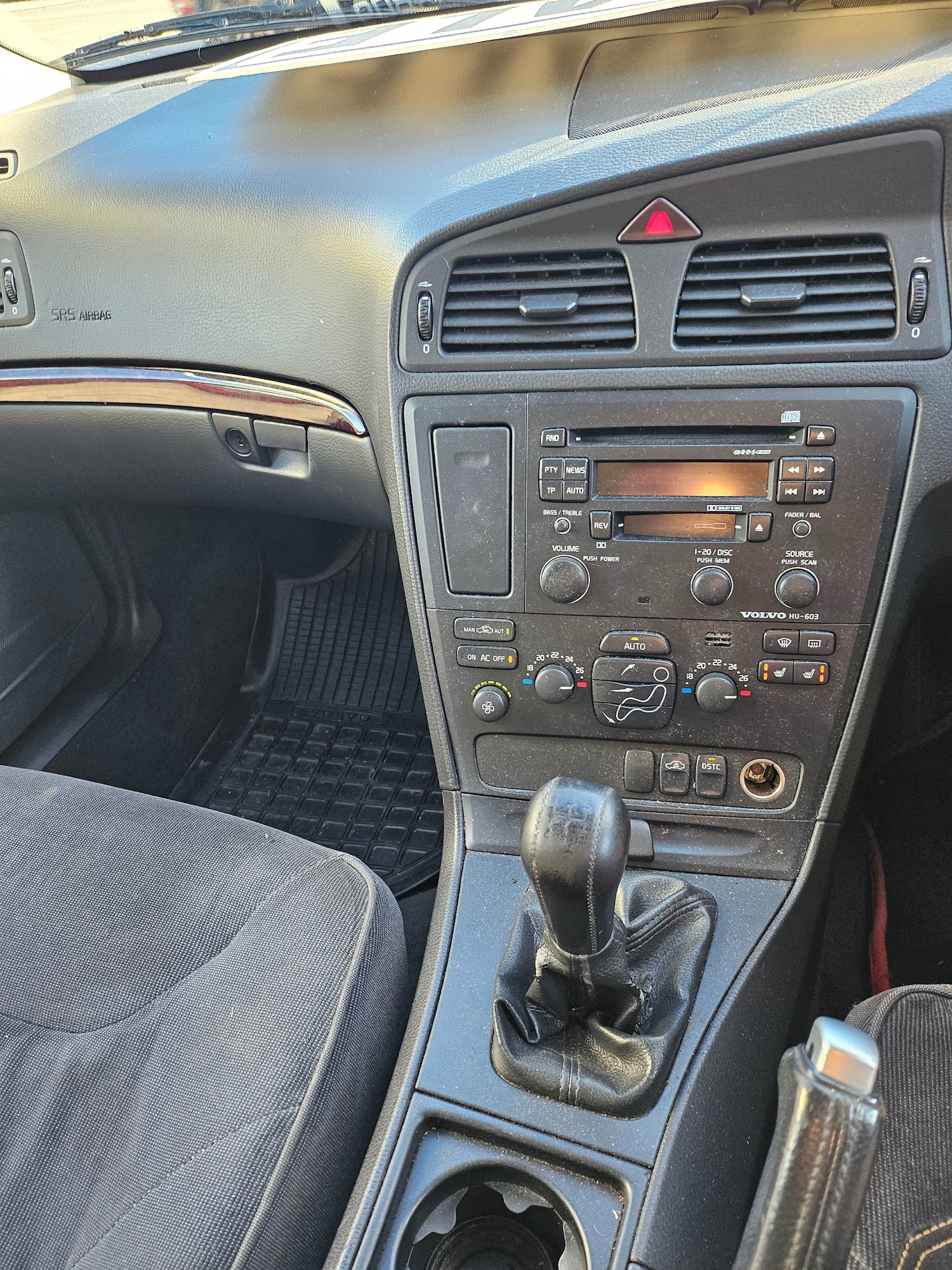 Used Volvo V70 2004 for sale - 76638778: Photo 10