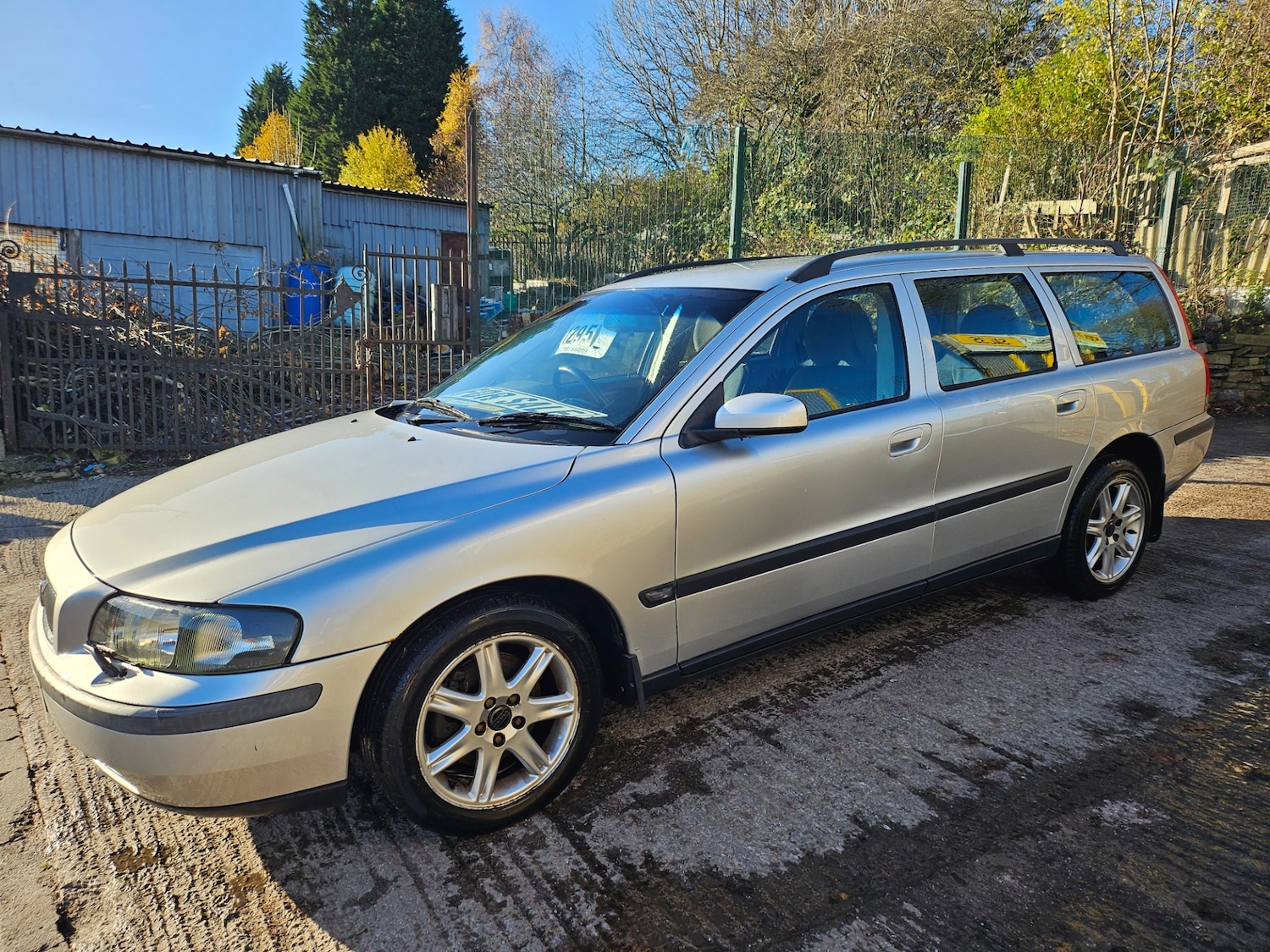 Used Volvo V70 2004 for sale - 76638778: Photo 3