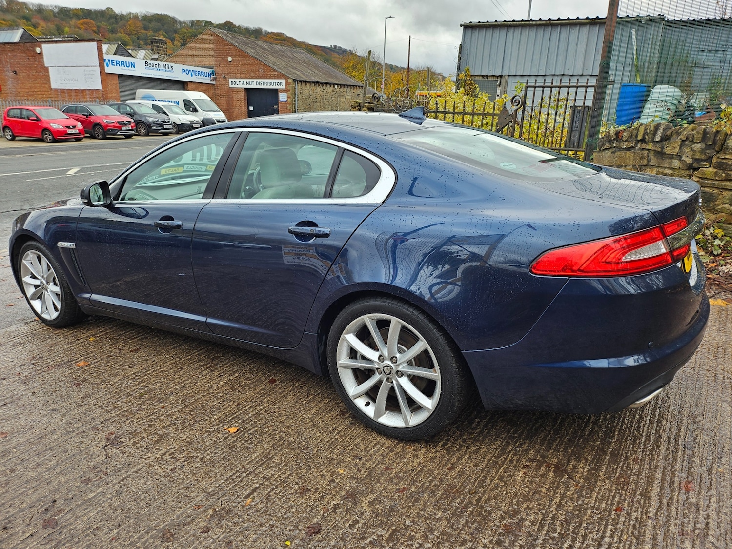 Used Jaguar XF 2013 for sale - 76450432: Photo 4