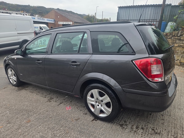 Used Vauxhall Astra 2009 for sale - 76281076: Photo 4