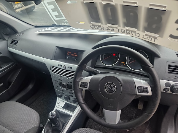 Used Vauxhall Astra 2009 for sale - 76281076: Photo 9