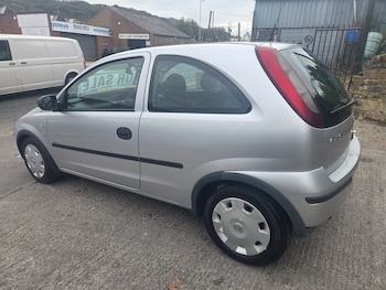 Used Vauxhall Corsa 2005 for sale - 76286202: Photo