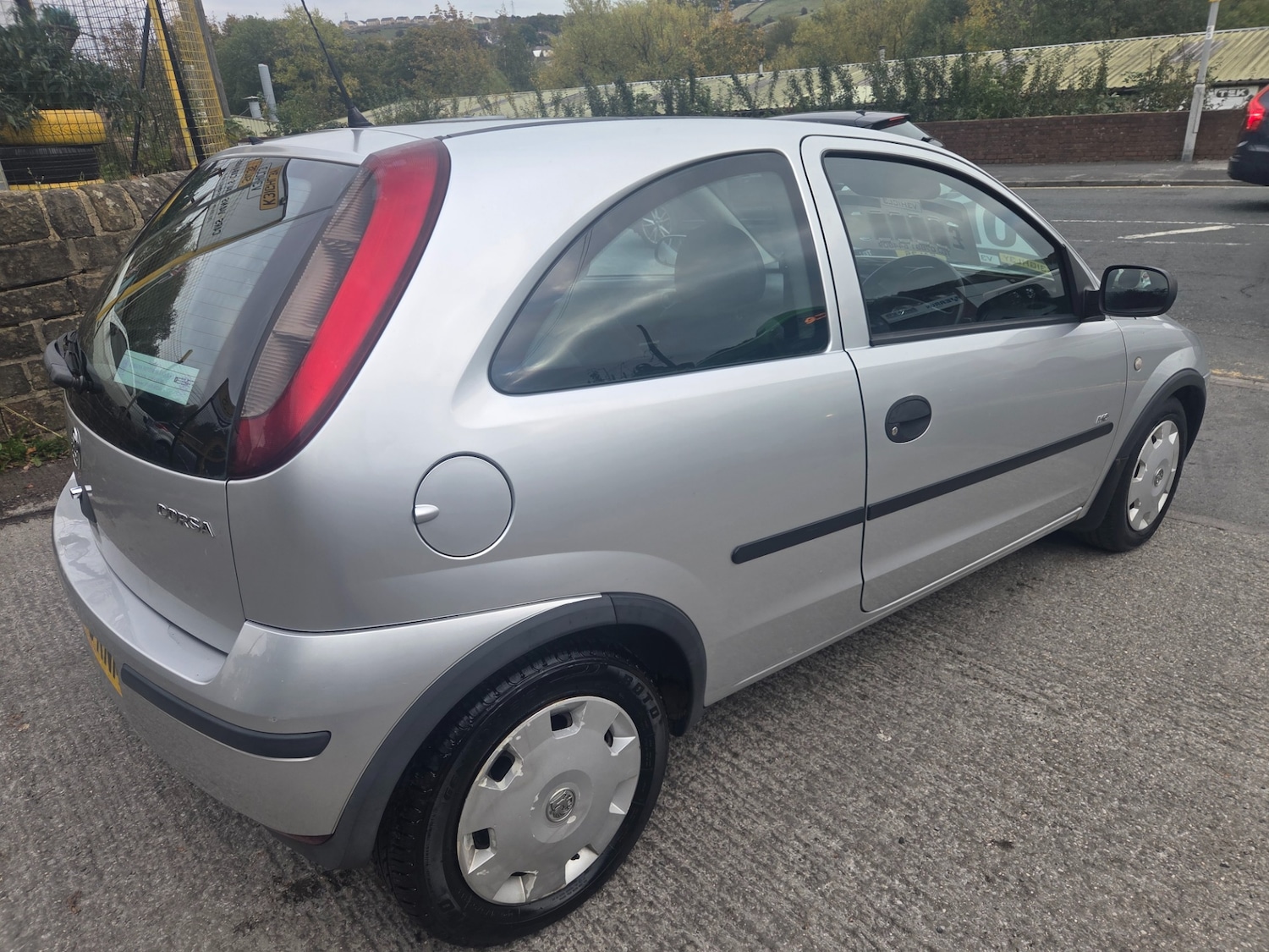 Vauxhall Corsa 2005 (05) - 1.0i 12V Life 3dr - Image 6