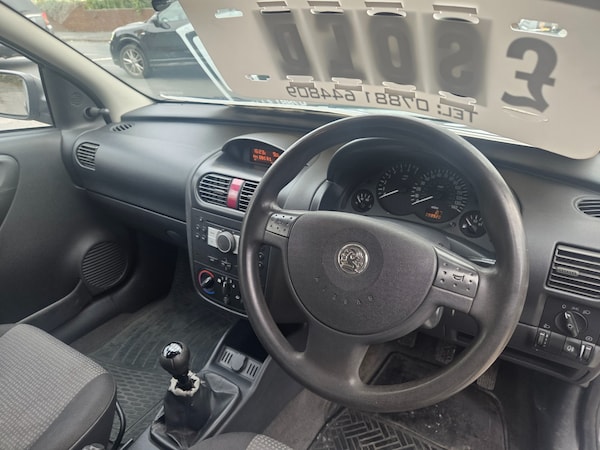 Used Vauxhall Corsa 2005 for sale - 76286202: Photo 9
