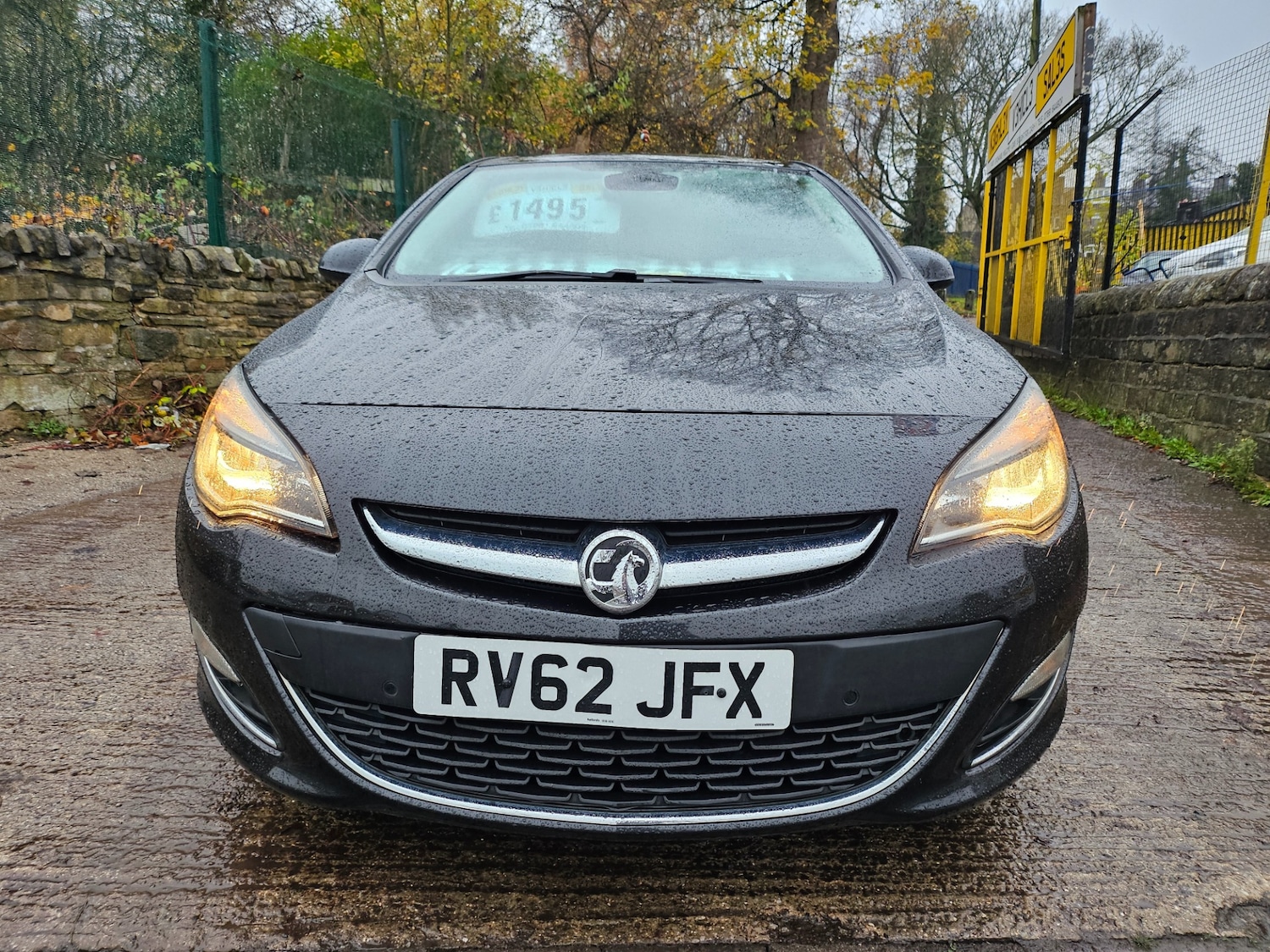 Used Vauxhall Astra 2012 for sale - 76542342: Photo 2