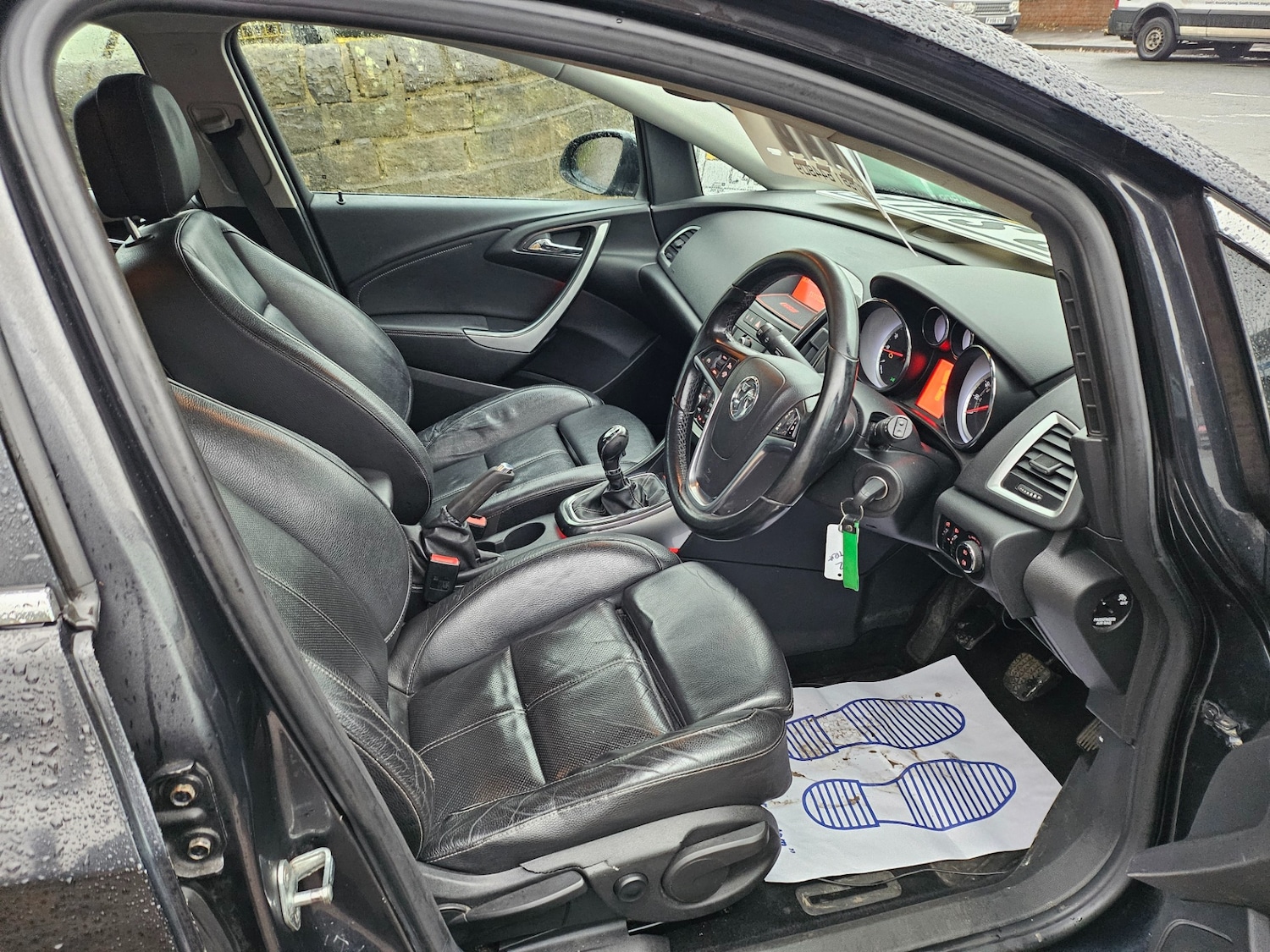 Used Vauxhall Astra 2012 for sale - 76542342: Photo 9