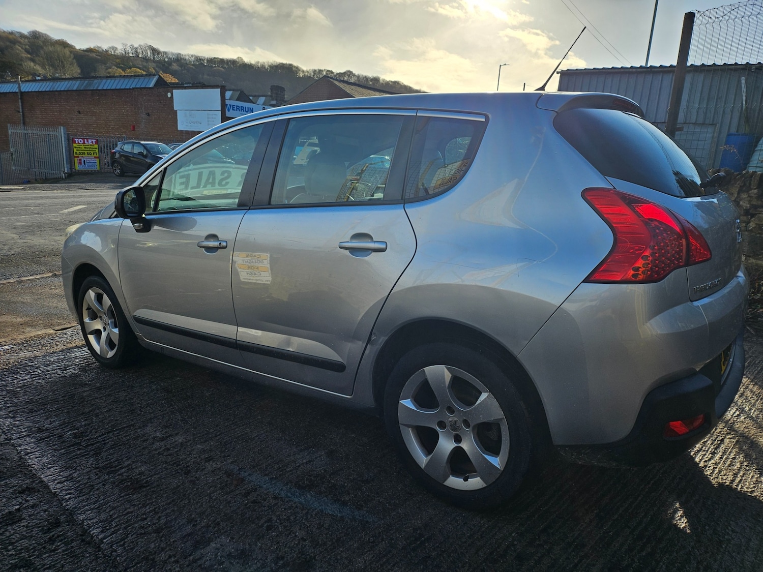Used Peugeot 3008 2010 for sale - 76626011: Photo 4