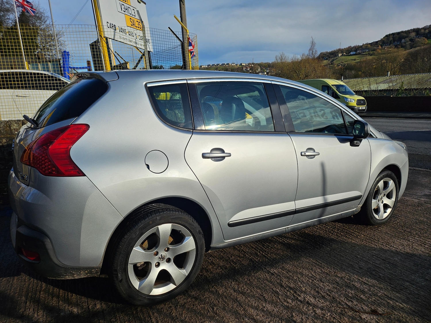 Used Peugeot 3008 2010 for sale - 76626011: Photo 6