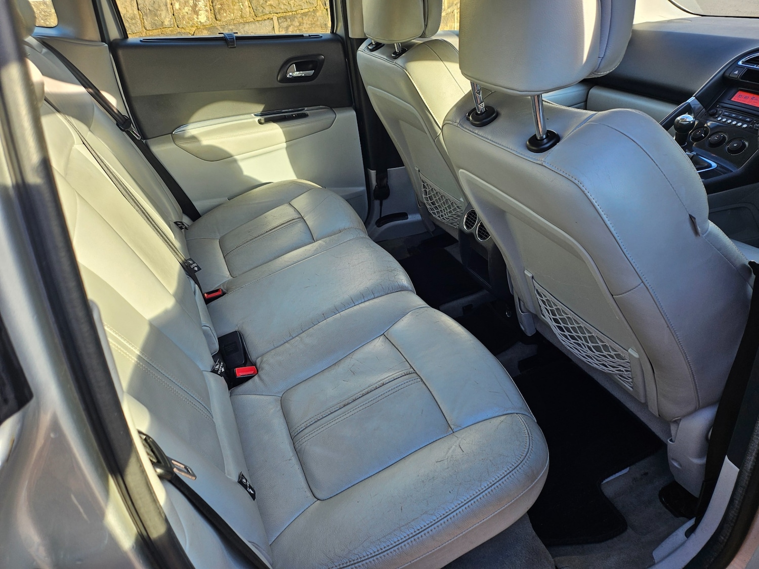 Used Peugeot 3008 2010 for sale - 76626011: Photo 8