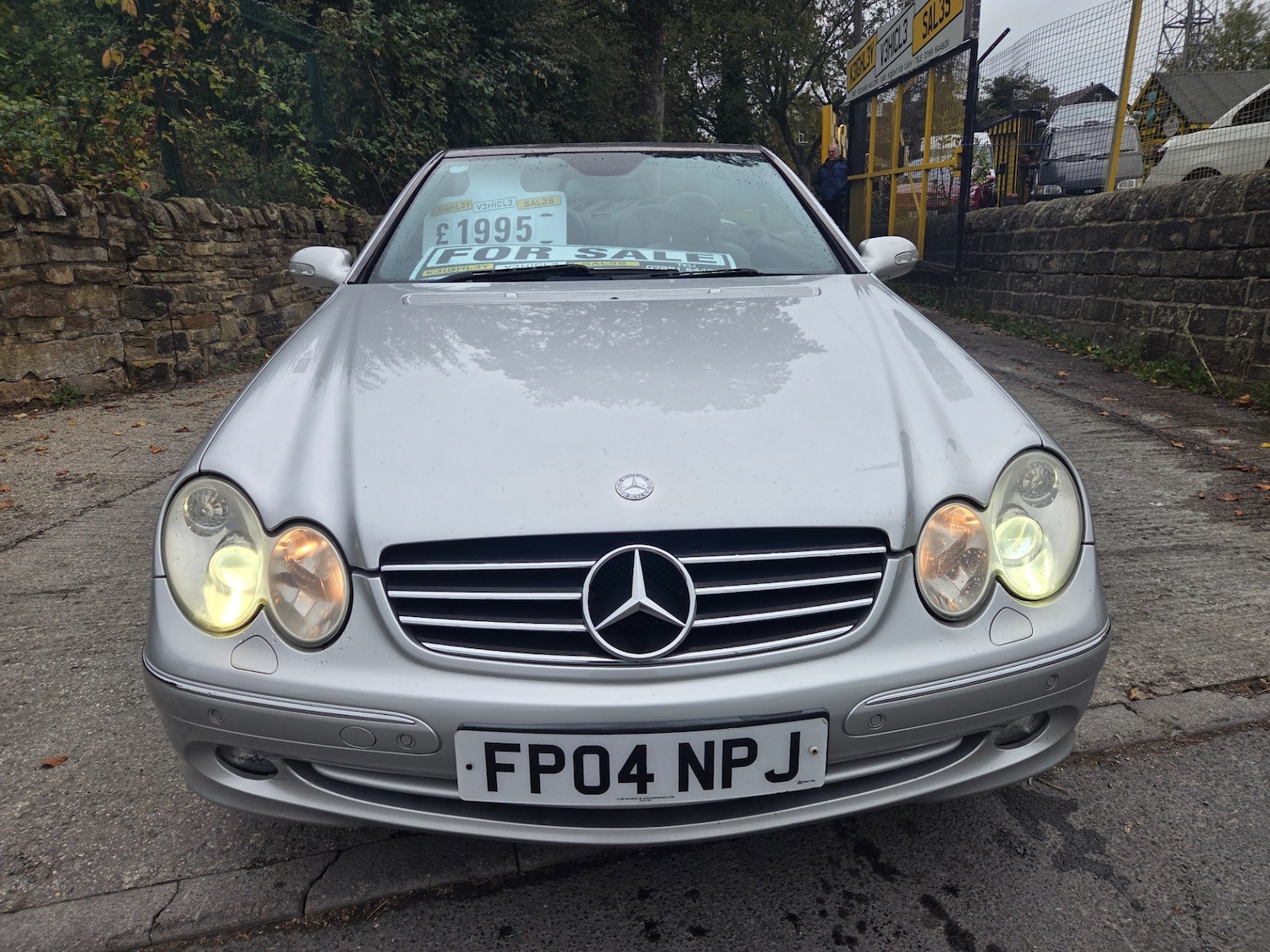 Used Mercedes-Benz CLK 2004 for sale - 76339321: Photo 2