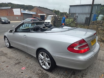 Used Mercedes-Benz CLK 2004 for sale - 76339321: Photo