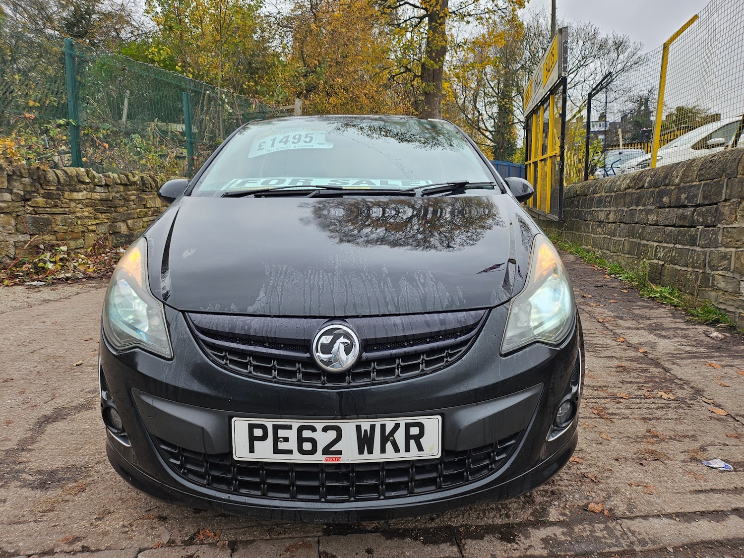 Used Vauxhall Corsa 2012 for sale - 76507304: Photo 2