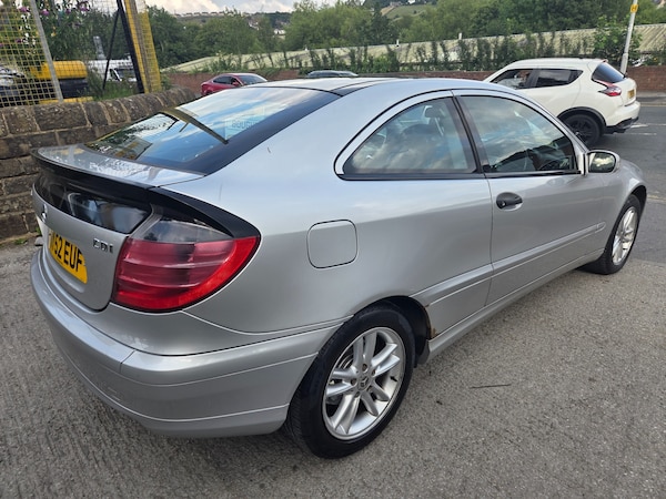Used Mercedes-Benz C-Class 2002 for sale - 75289357: Photo 6
