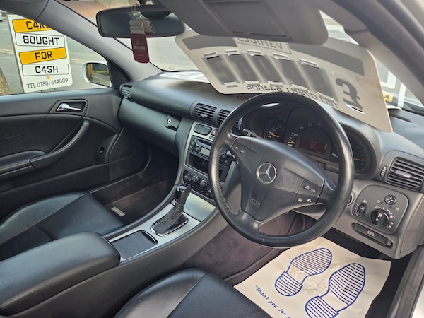 Used Mercedes-Benz C-Class 2002 for sale - 75289357: Photo 9