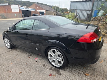 Used Ford Focus CC 2009 for sale - 76369505: Photo