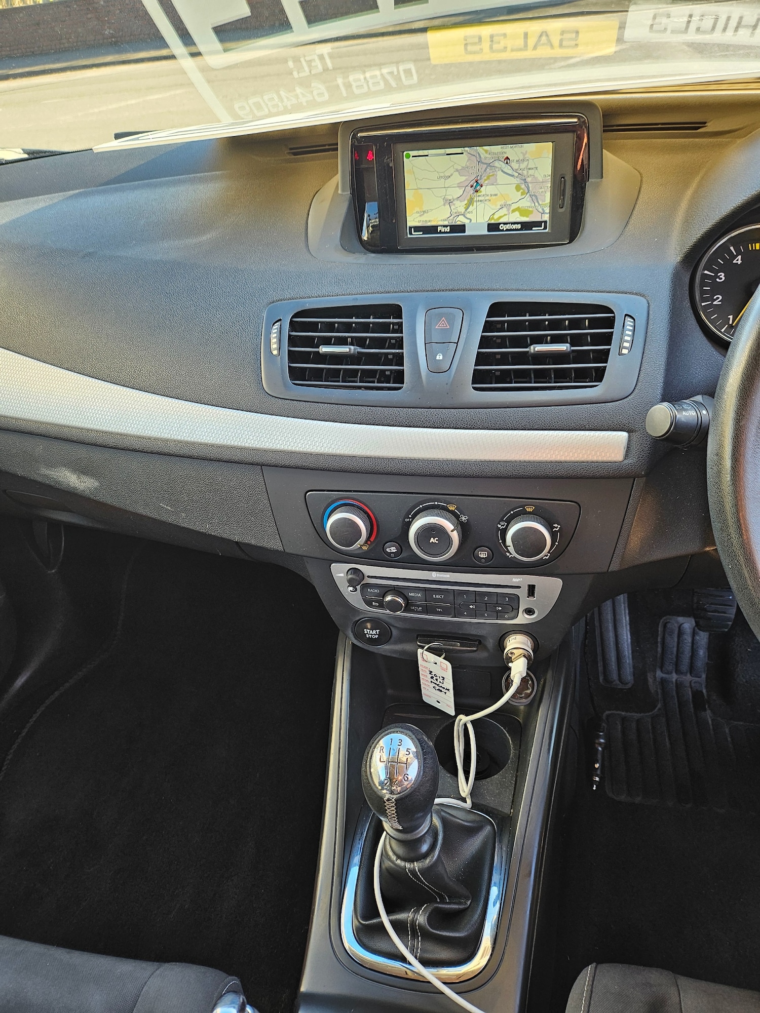 Used Renault Megane 2013 for sale - 76638766: Photo 10