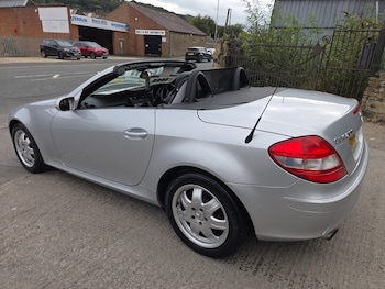 Used Mercedes-Benz SLK 2006 for sale - 76020126: Photo