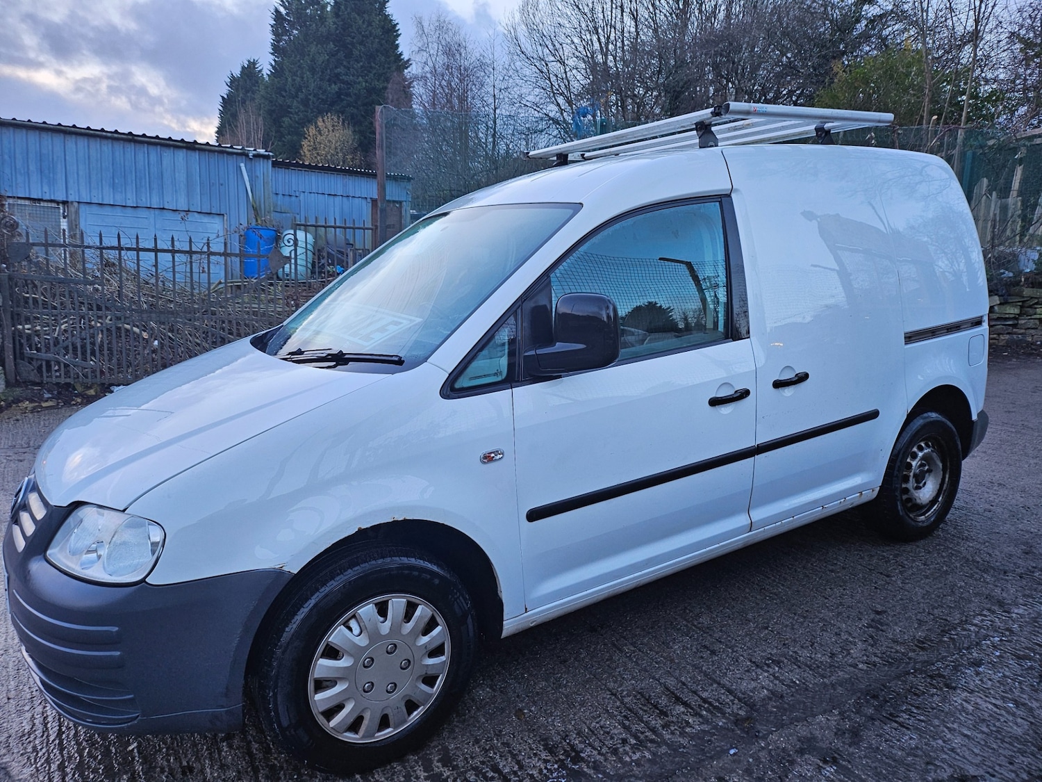 Used Volkswagen Caddy 2010 for sale - 76860520: Photo 3