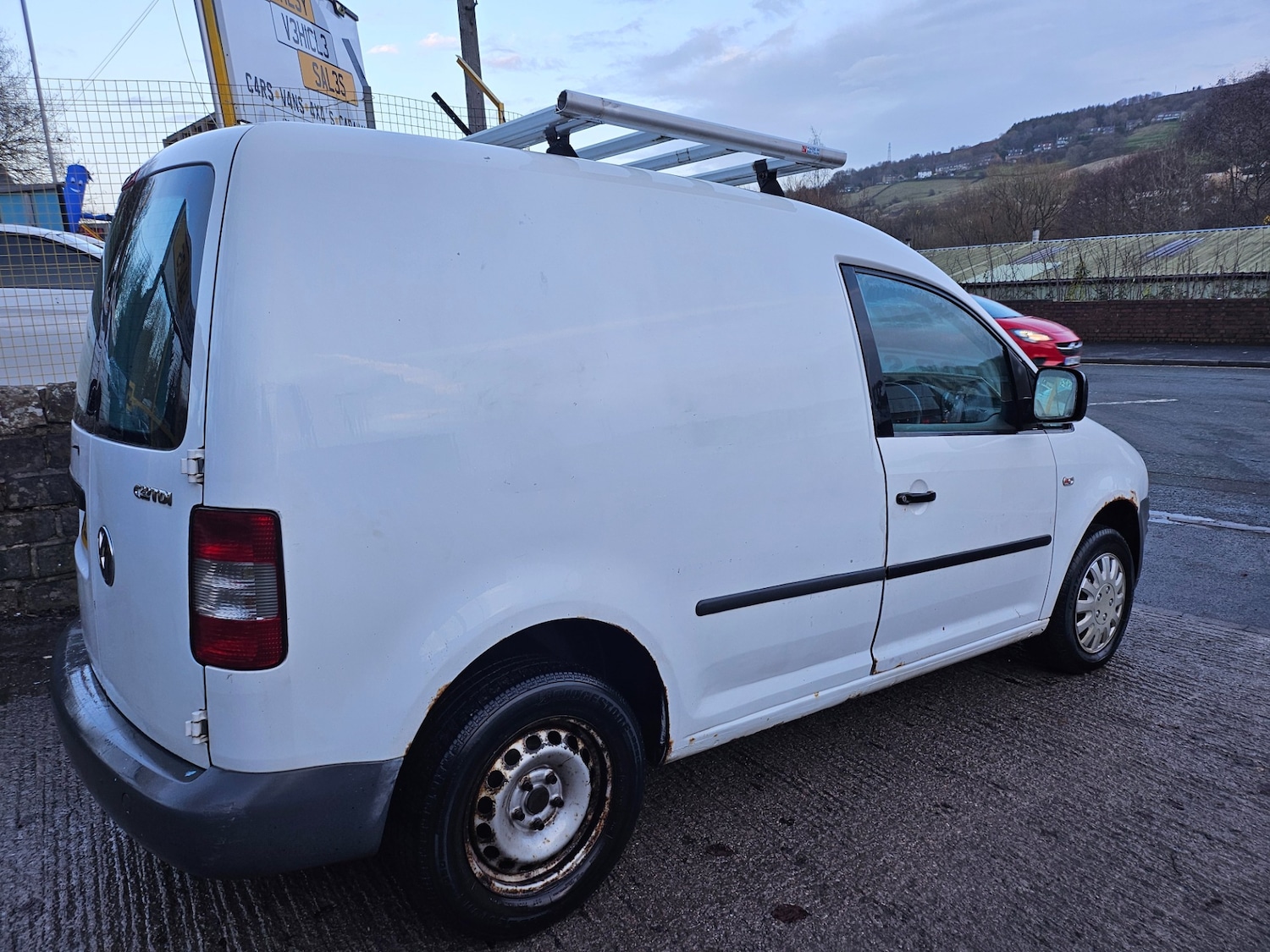 Used Volkswagen Caddy 2010 for sale - 76860520: Photo 6