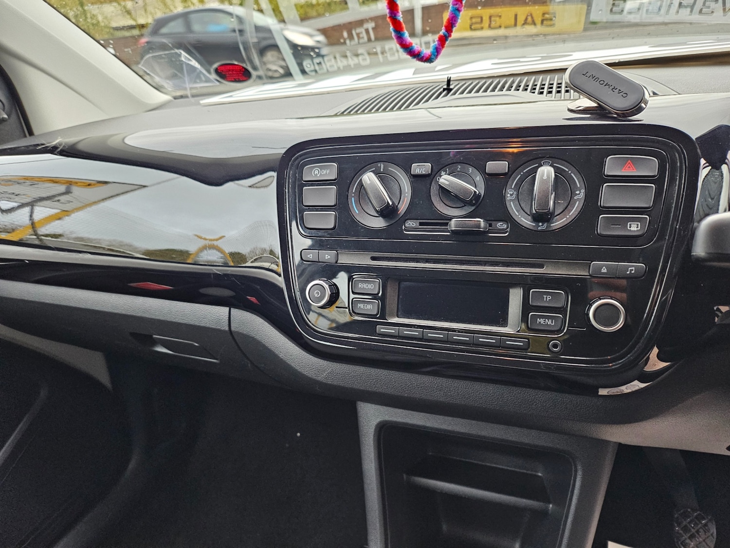 Used Volkswagen up! 2013 for sale - 76450012: Photo 11