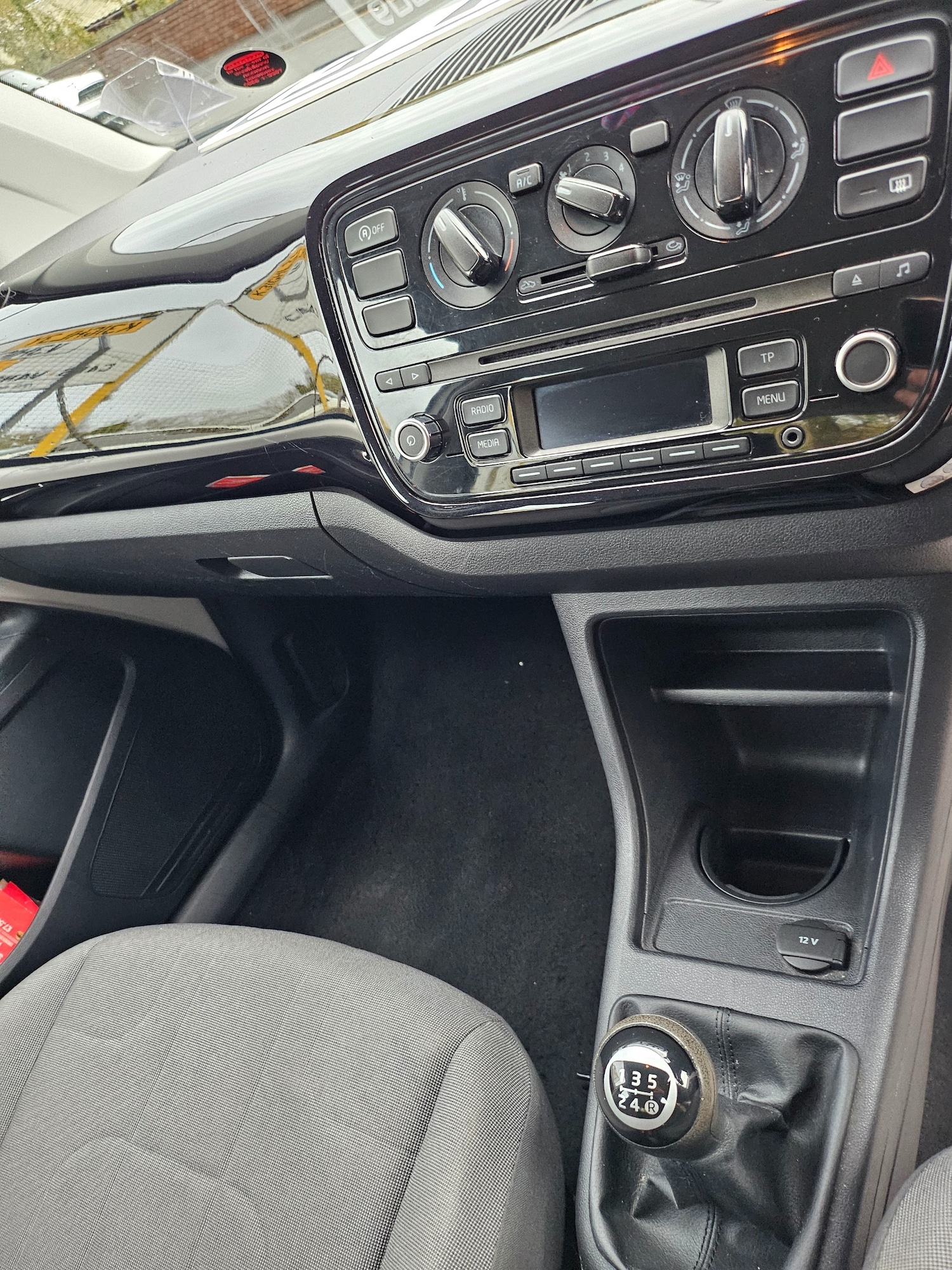 Used Volkswagen up! 2013 for sale - 76450012: Photo 12