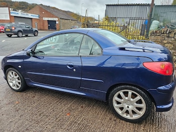 Used Peugeot 206 2004 for sale - 76453149: Photo