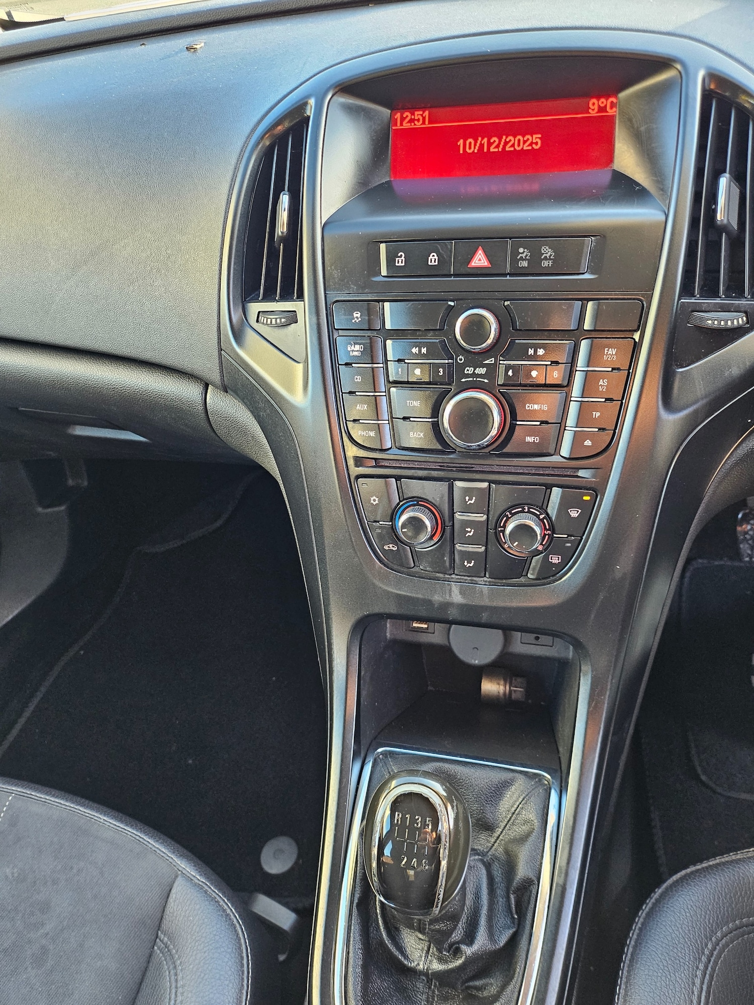 Used Vauxhall Astra 2012 for sale - 76892617: Photo 10