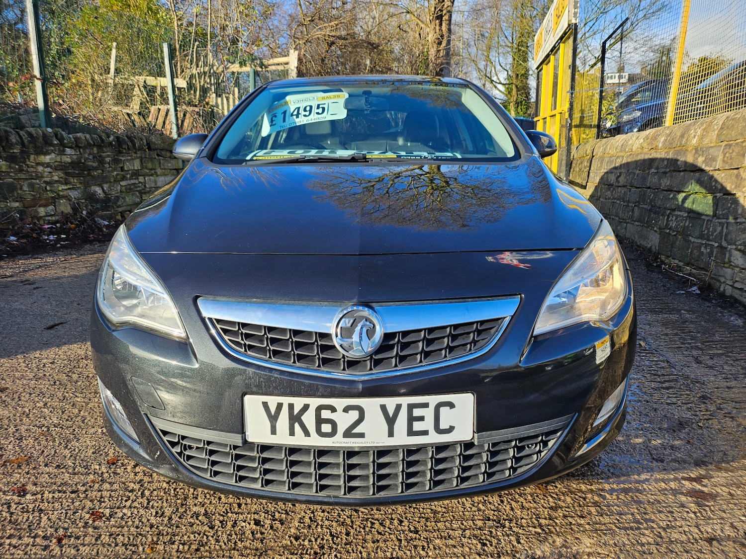 Used Vauxhall Astra 2012 for sale - 76892617: Photo 2
