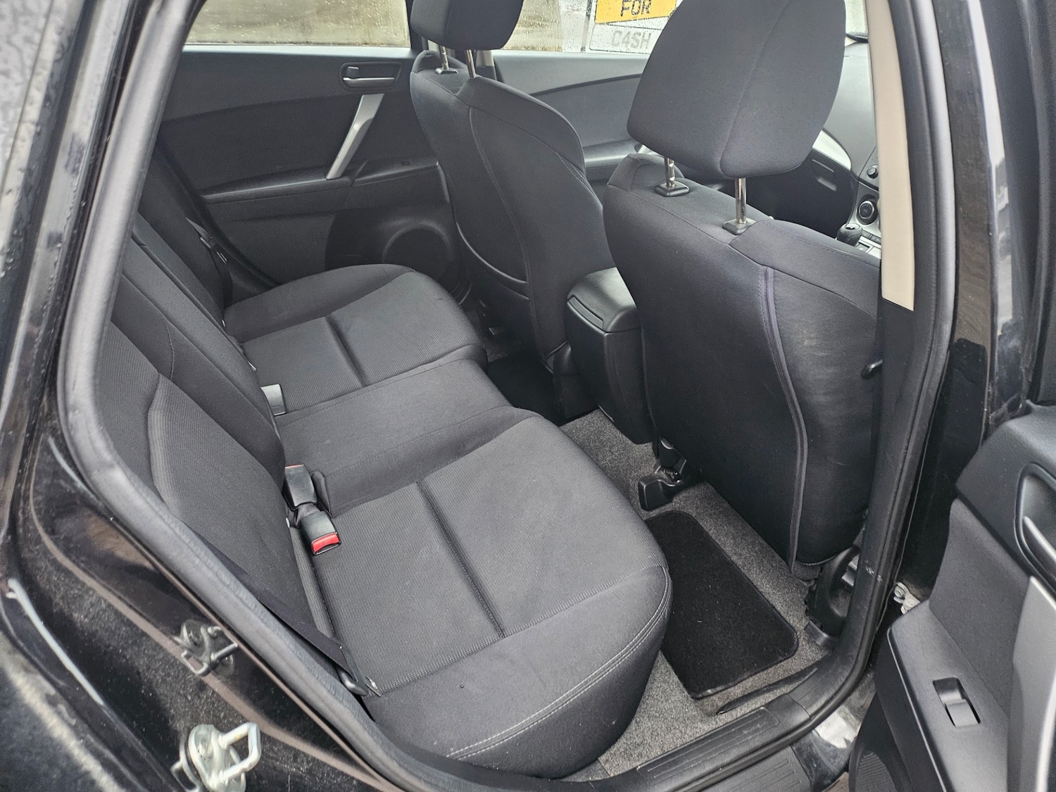 Used Mazda Mazda3 2011 for sale - 76580320: Photo 8