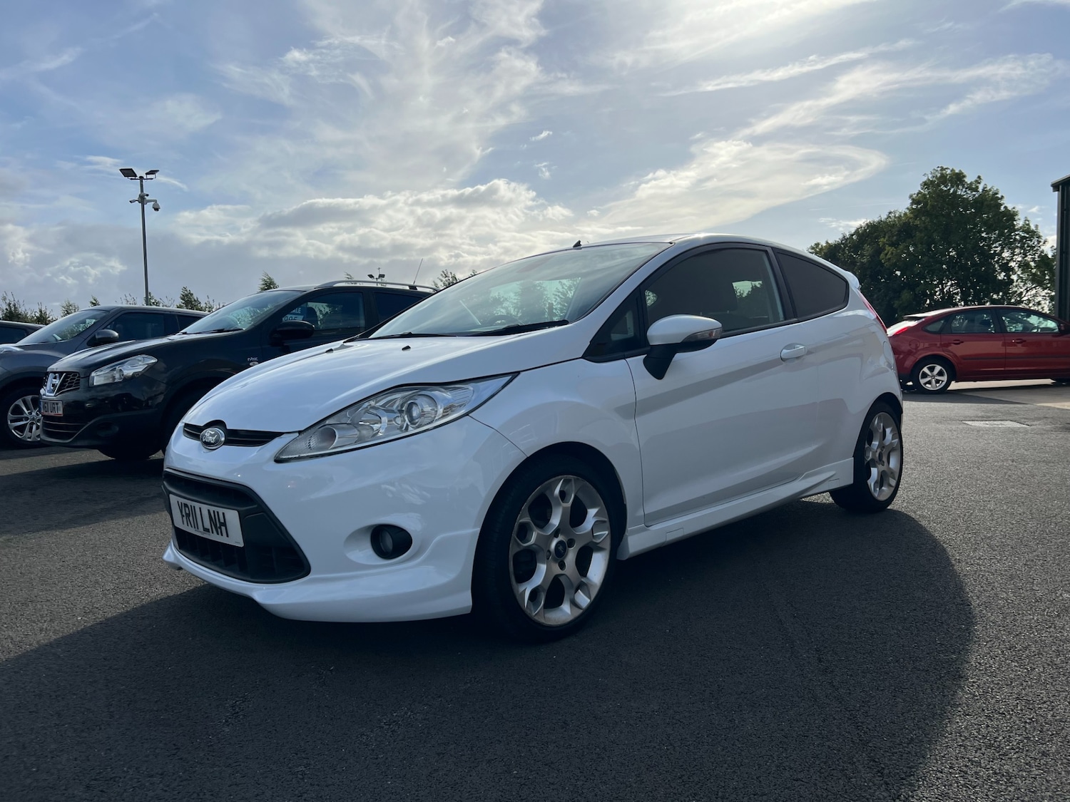 Used Ford Fiesta 2011 for sale - 76230926: Photo 2
