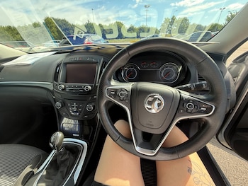 Used Vauxhall Insignia 2015 for sale - 76220637: Photo